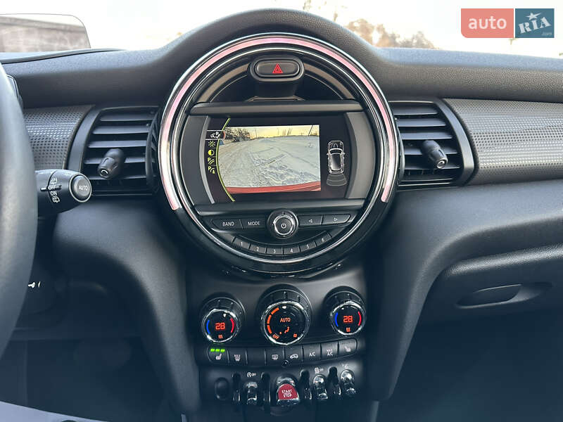 Хетчбек MINI Cooper 2017 в Києві