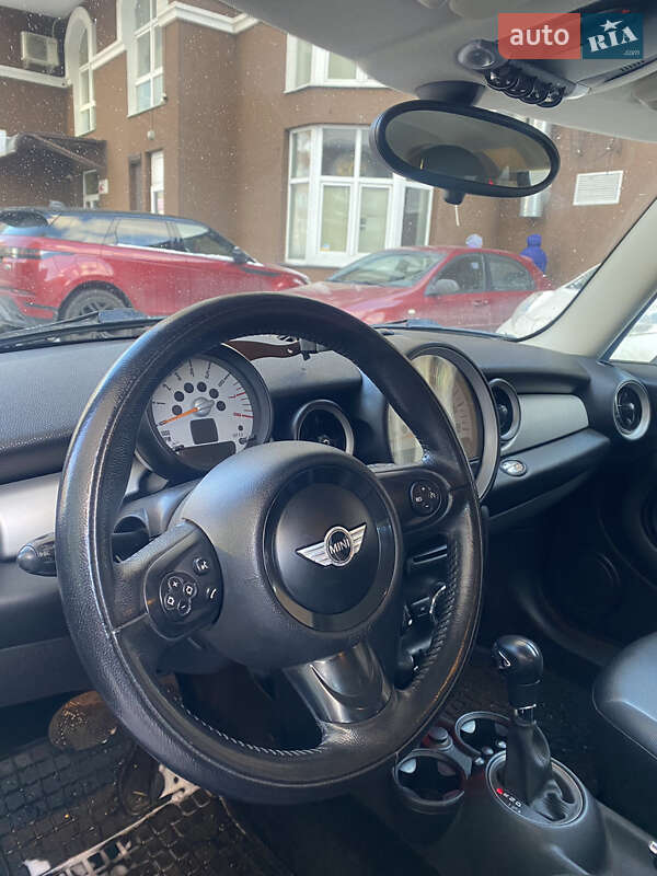 Хэтчбек MINI Cooper 2012 в Киеве