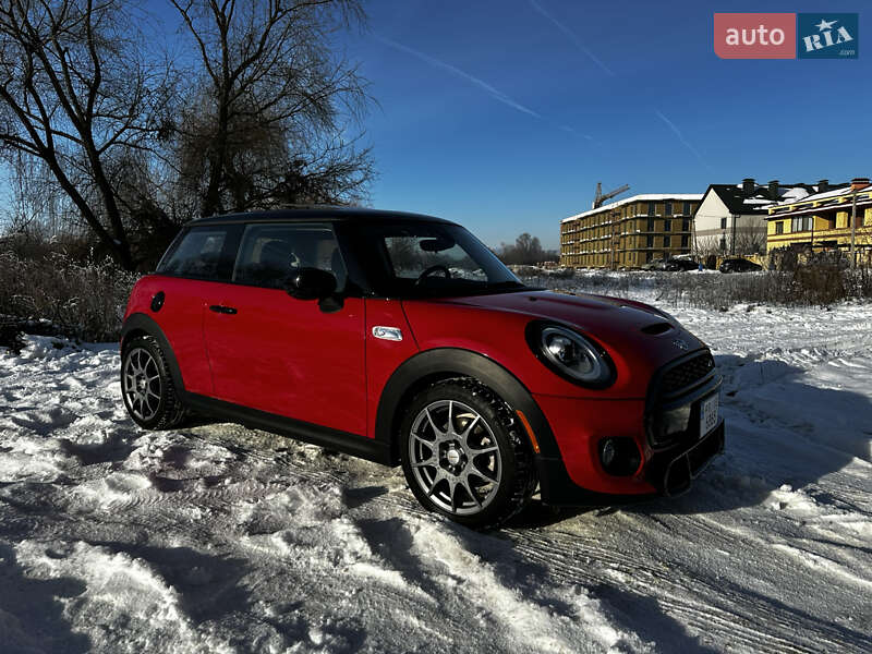 Хетчбек MINI Cooper 2020 в Ужгороді