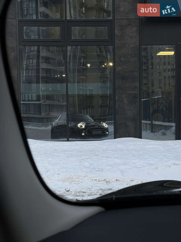 Хетчбек MINI Cooper 2017 в Києві