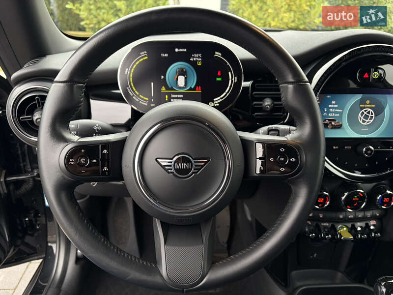 Хэтчбек MINI Cooper 2022 в Ужгороде