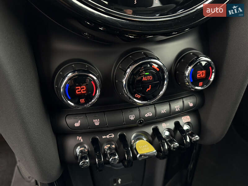 Хэтчбек MINI Cooper 2022 в Ужгороде