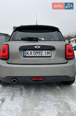Хэтчбек MINI Cooper 2016 в Киеве