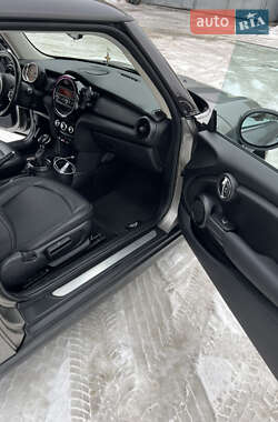 Хэтчбек MINI Cooper 2016 в Киеве