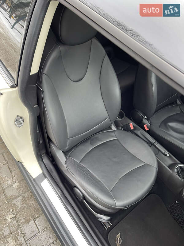 Хэтчбек MINI Cooper 2011 в Ровно фото 8 Хэтчбек MINI Cooper 2011 в Ровно