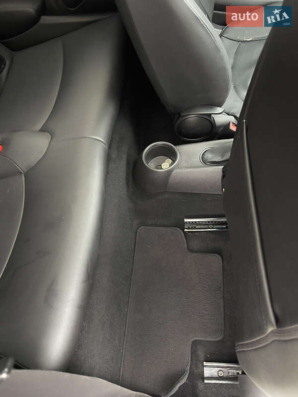 Хэтчбек MINI Cooper 2011 в Ровно фото 12 Хэтчбек MINI Cooper 2011 в Ровно