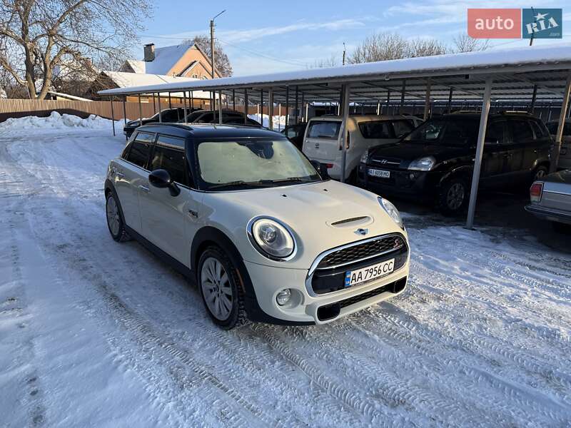 Хетчбек MINI Cooper 2016 в Чернігові фото 2 Хетчбек MINI Cooper 2016 в Чернігові