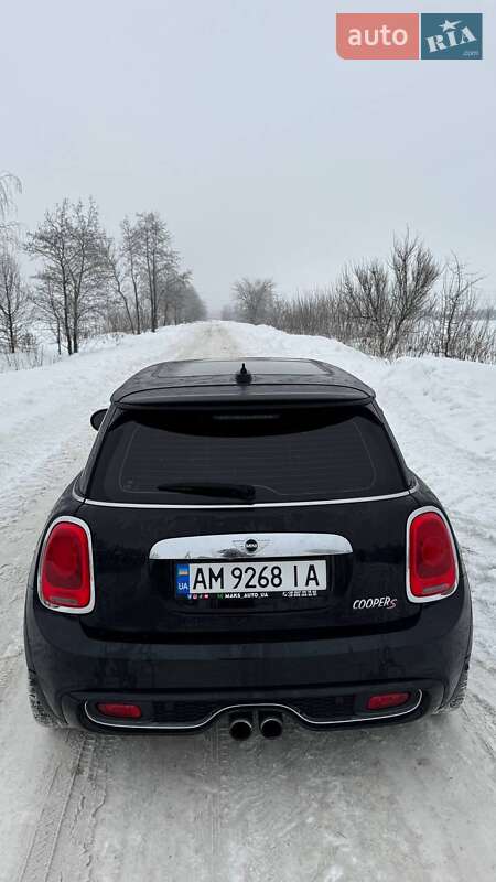 Хэтчбек MINI Cooper 2016 в Овруче