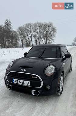 Хэтчбек MINI Cooper 2016 в Овруче