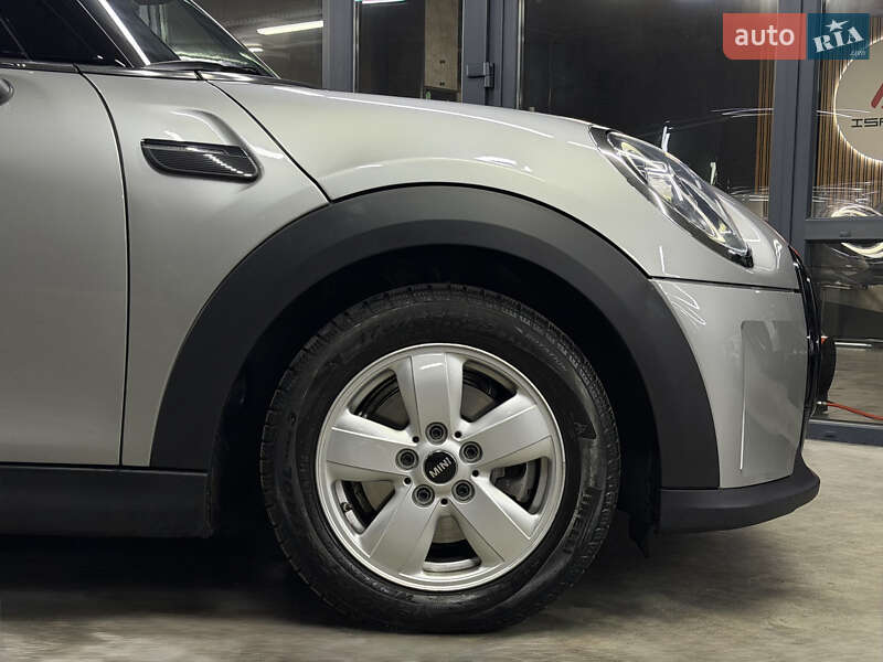 Хэтчбек MINI Cooper 2023 в Одессе