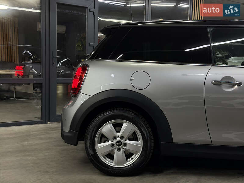 Хэтчбек MINI Cooper 2023 в Одессе