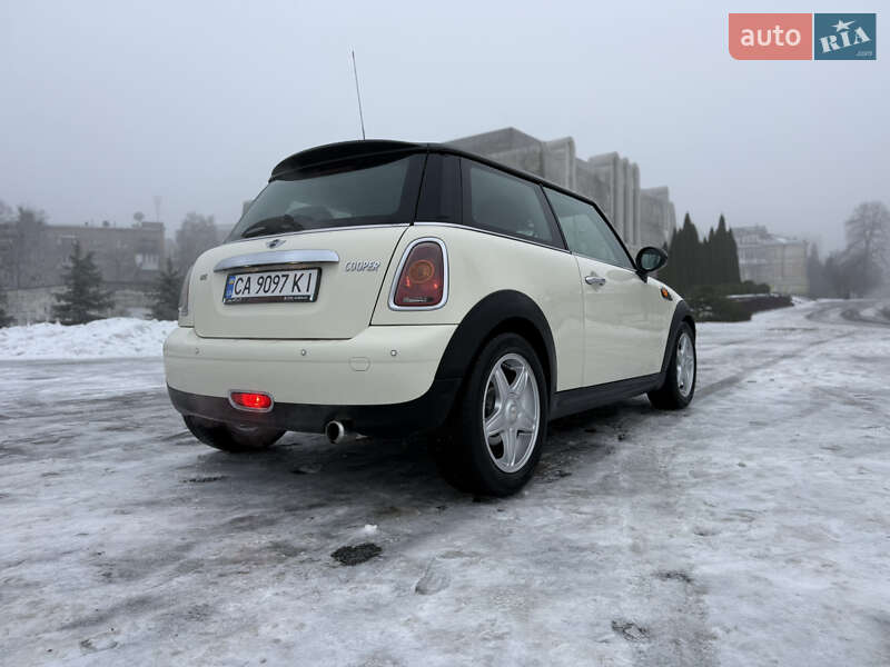 Хетчбек MINI Cooper 2007 в Києві