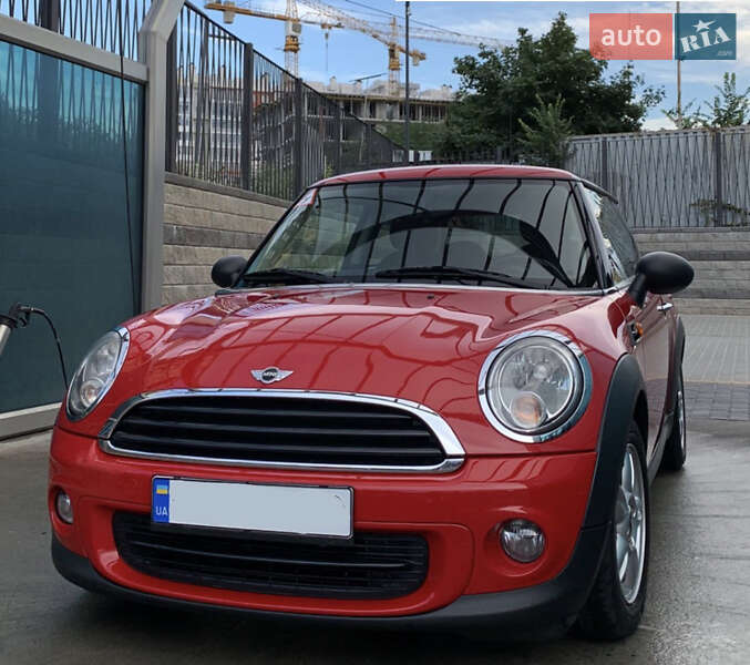 MINI Cooper 2011