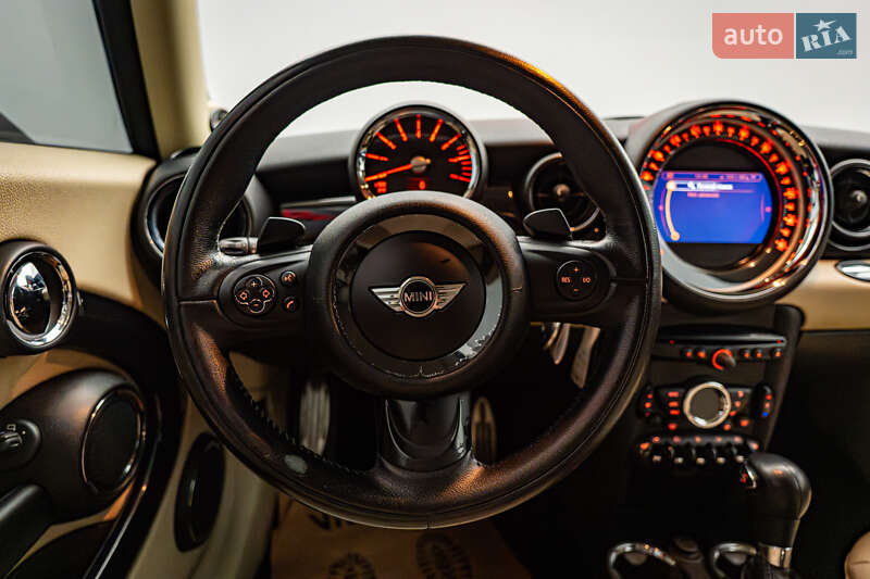 Хэтчбек MINI Cooper 2010 в Киеве