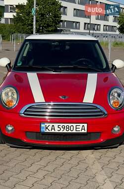 Хэтчбек MINI Cooper 2013 в Ужгороде