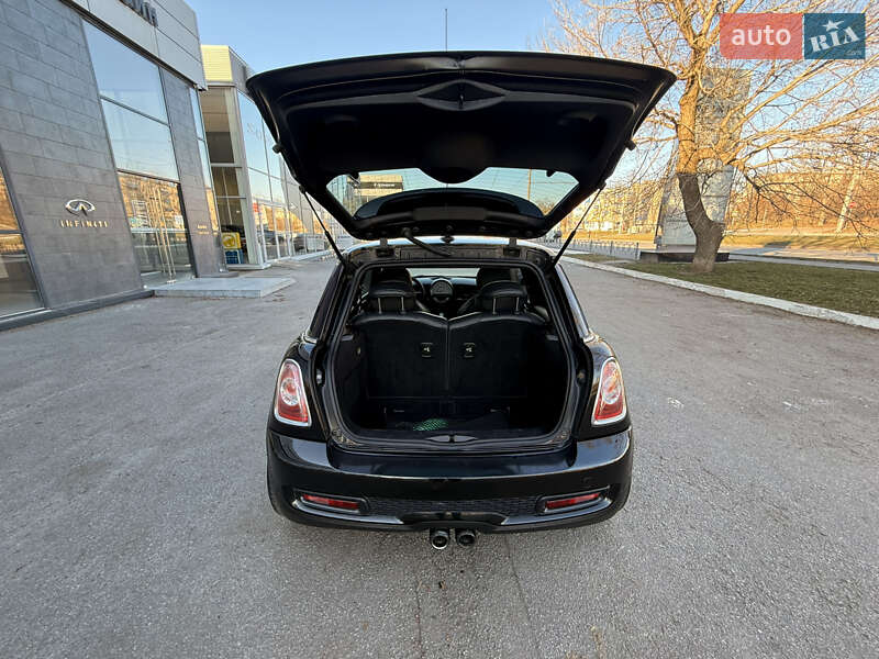 Хэтчбек MINI Cooper 2010 в Харькове