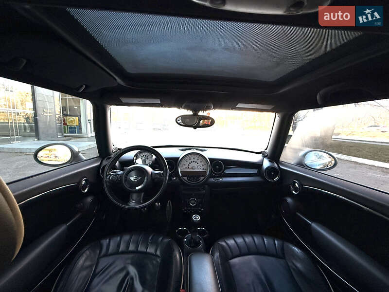 Хэтчбек MINI Cooper 2010 в Харькове