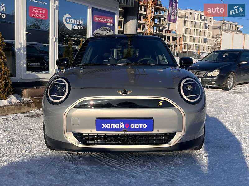 Хэтчбек MINI Cooper 2024 в Львове