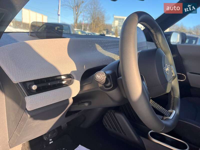 Хэтчбек MINI Cooper 2024 в Львове