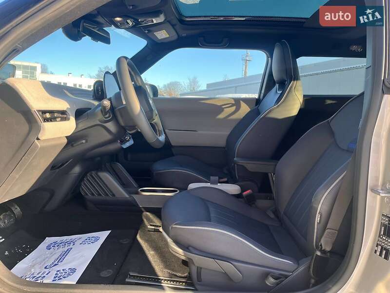 Хэтчбек MINI Cooper 2024 в Львове