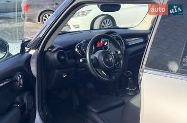 Хэтчбек MINI Cooper 2016 в Днепре