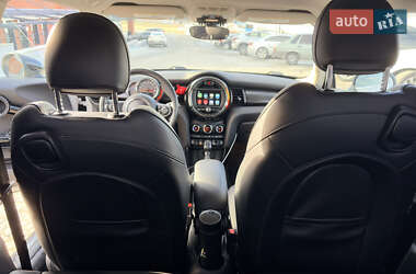 Хэтчбек MINI Cooper 2016 в Днепре