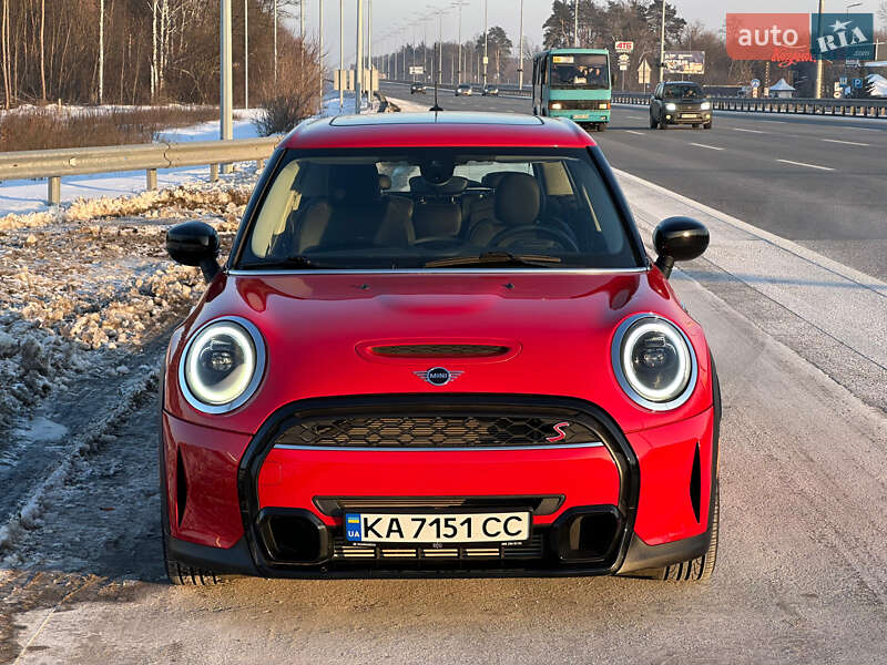 Хэтчбек MINI Cooper 2022 в Киеве фото 2 Хэтчбек MINI Cooper 2022 в Киеве