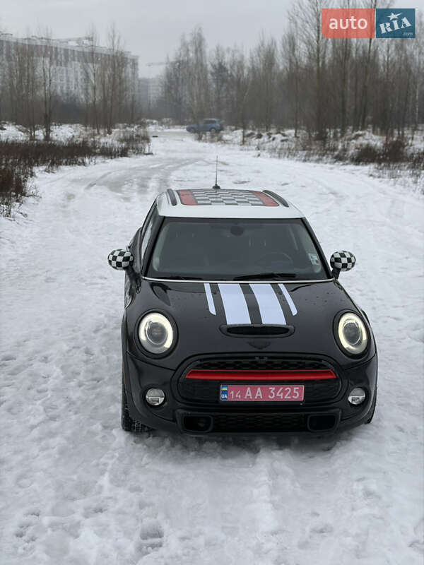 Хэтчбек MINI Cooper 2015 в Киеве