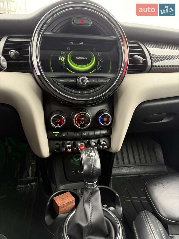 Хэтчбек MINI Cooper 2015 в Киеве