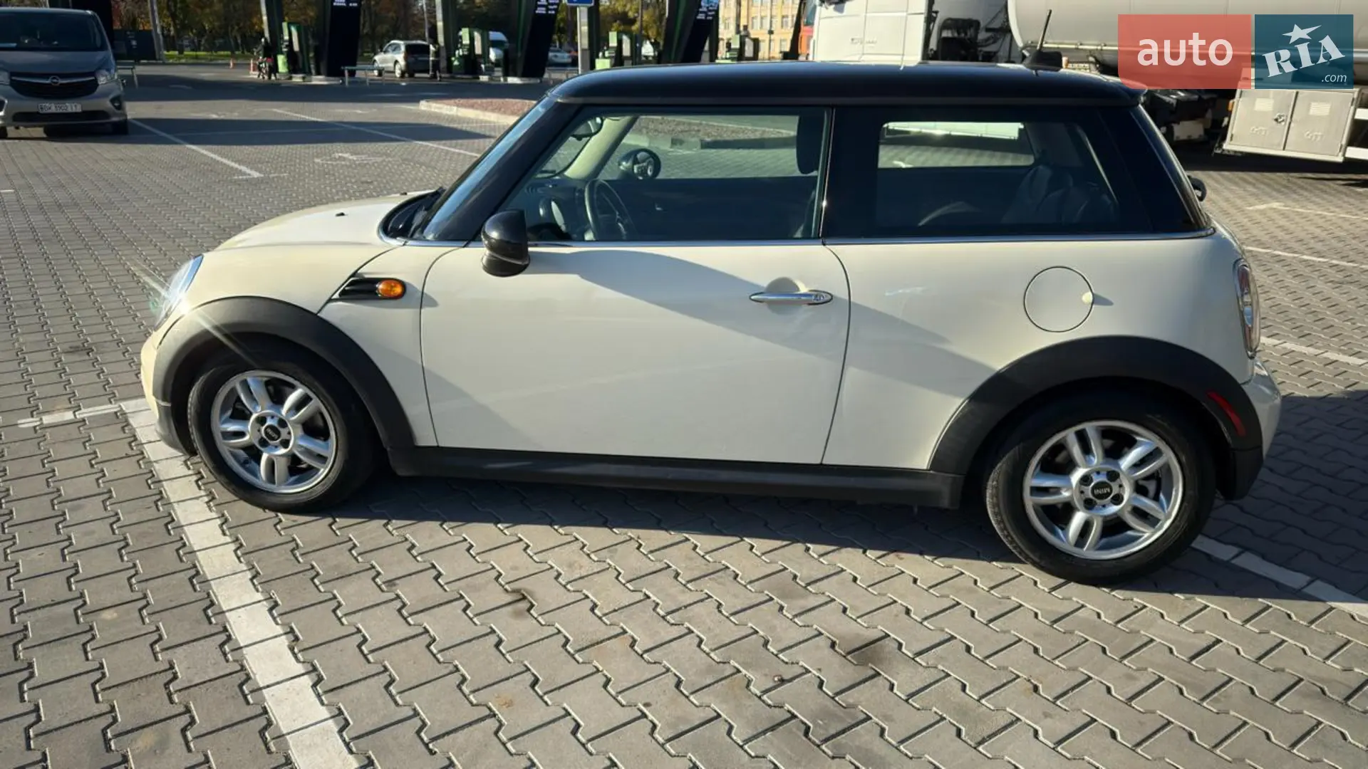 2013 MINI Cooper - мініатюра 28