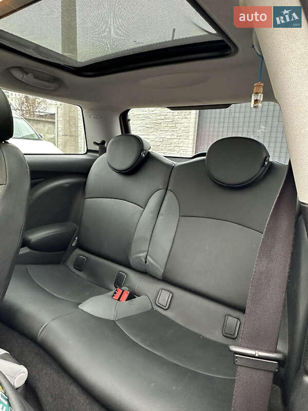 Хетчбек MINI Cooper 2009 в Харкові