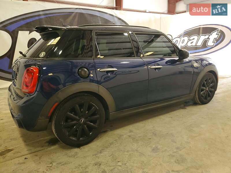 Хэтчбек MINI Cooper 2016 в Ивано-Франковске