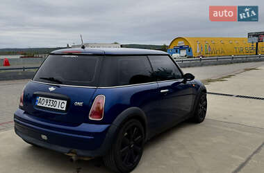 Хетчбек MINI Cooper 2003 в Ужгороді фото 2 Хетчбек MINI Cooper 2003 в Ужгороді