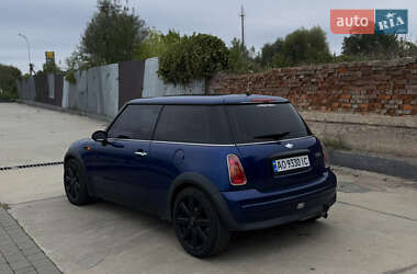 Хетчбек MINI Cooper 2003 в Ужгороді фото Хетчбек MINI Cooper 2003 в Ужгороді