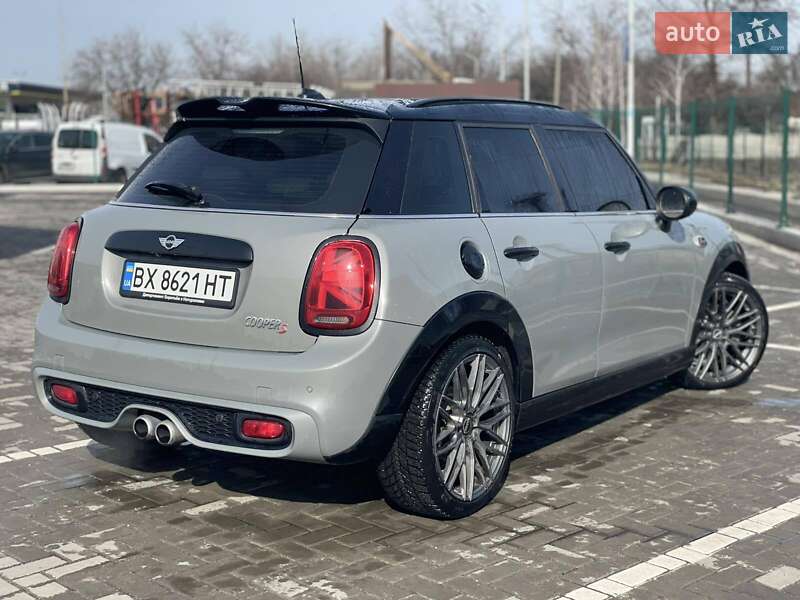 Хэтчбек MINI Cooper 2016 в Днепре фото 4 Хэтчбек MINI Cooper 2016 в Днепре