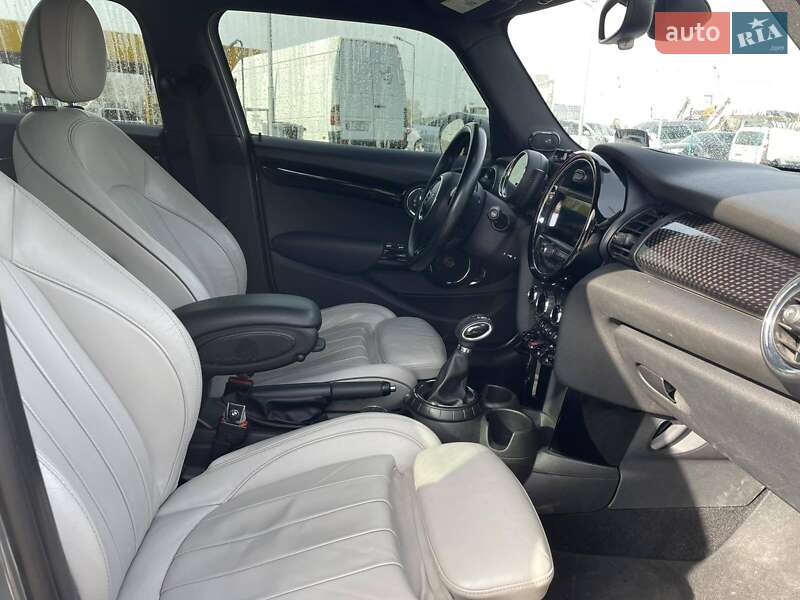 Хэтчбек MINI Cooper 2016 в Днепре фото 21 Хэтчбек MINI Cooper 2016 в Днепре
