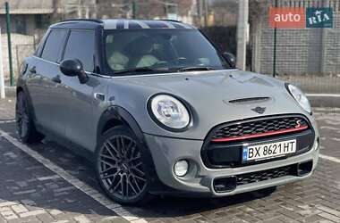 Хэтчбек MINI Cooper 2016 в Днепре