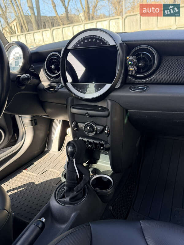 Хэтчбек MINI Cooper 2011 в Днепре фото 10 Хэтчбек MINI Cooper 2011 в Днепре