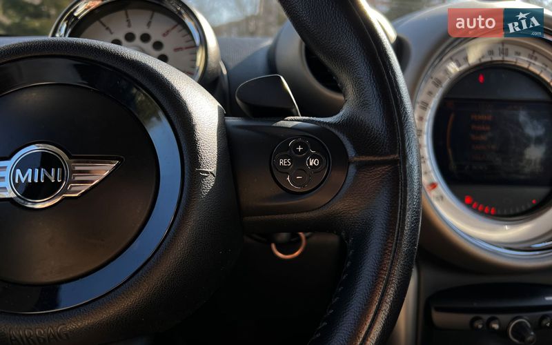 Хэтчбек MINI Cooper 2012 в Львове