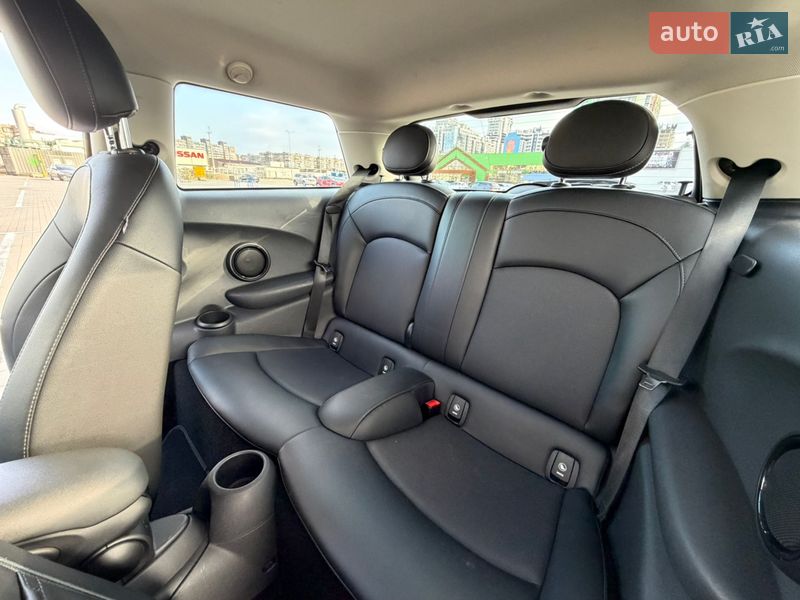 Хэтчбек MINI Cooper 2015 в Одессе