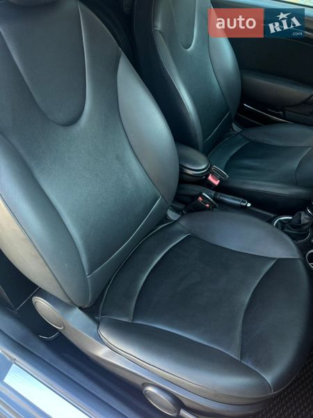 Хэтчбек MINI Cooper 2011 в Раздельной