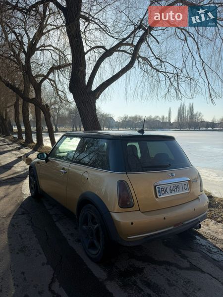 Хэтчбек MINI Cooper 2004 в Ровно
