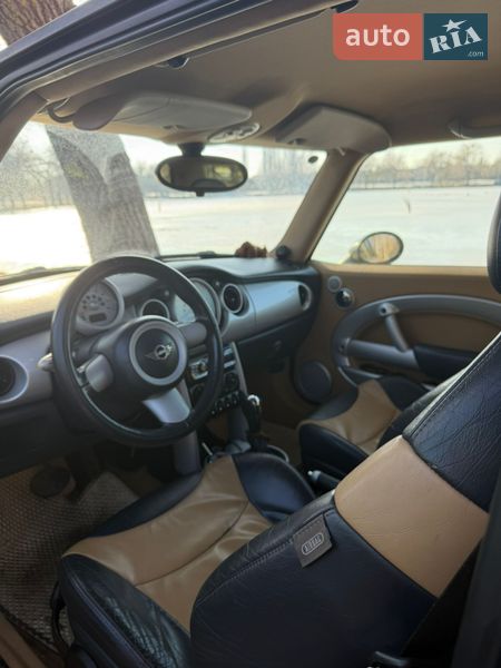 Хэтчбек MINI Cooper 2004 в Ровно