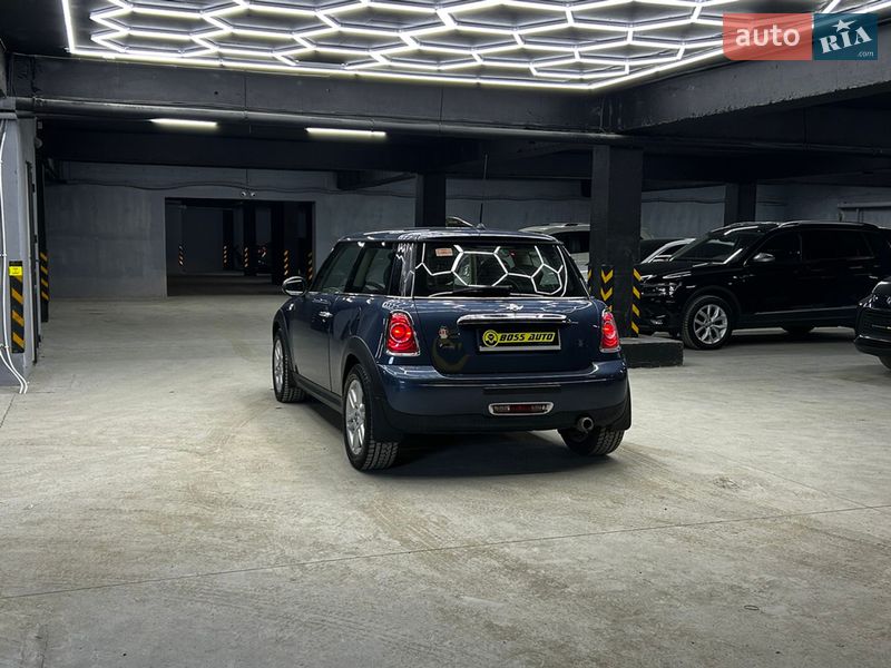Хетчбек MINI Cooper 2011 в Чернівцях