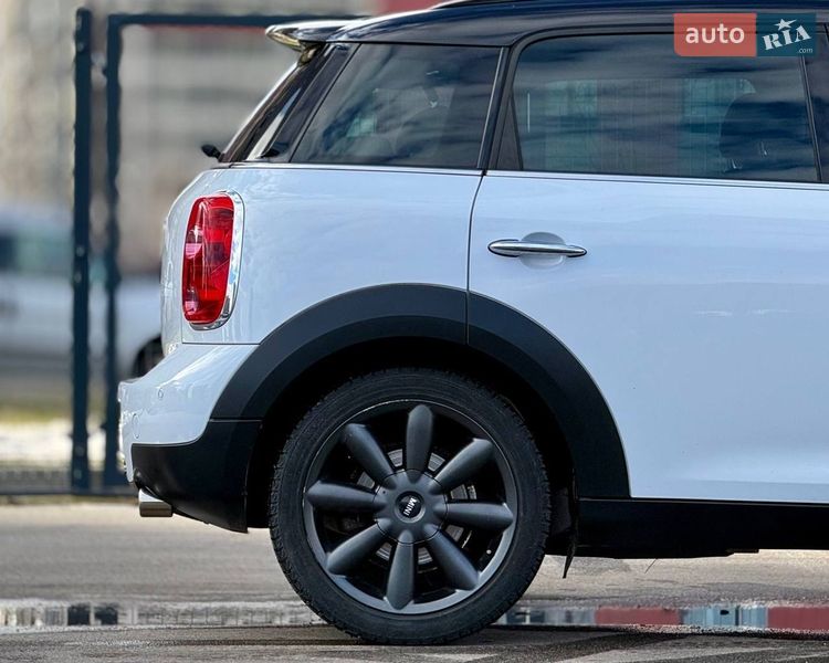 Хэтчбек MINI Cooper 2011 в Киеве