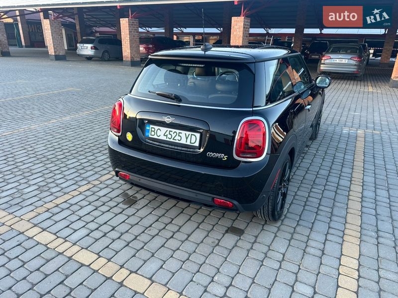 Хэтчбек MINI Cooper 2021 в Львове