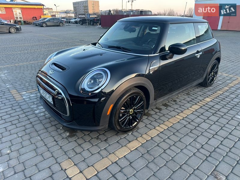 Хэтчбек MINI Cooper 2021 в Львове