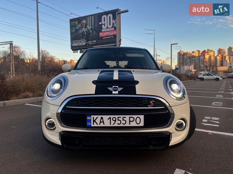 Хэтчбек MINI Cooper 2019 в Киеве