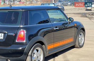 Хэтчбек MINI Cooper 2010 в Бердичеве