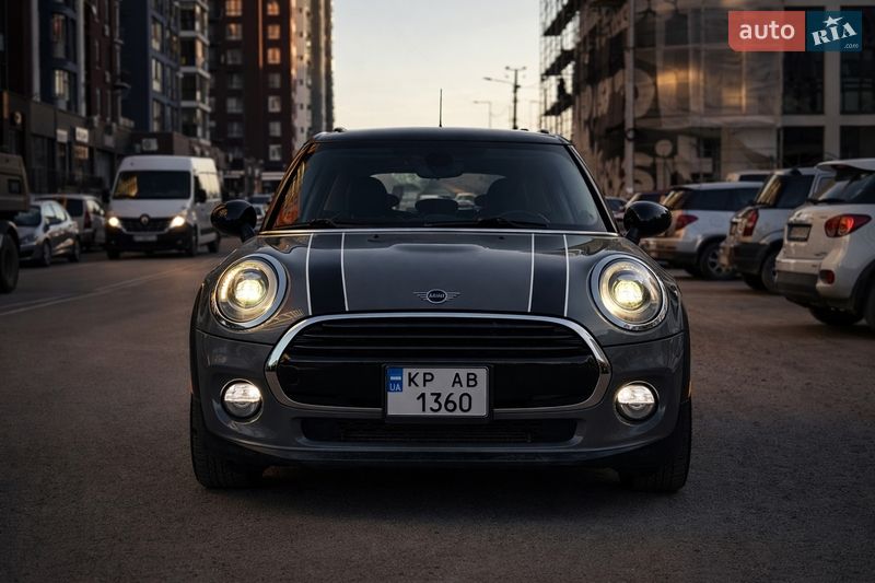 Хетчбек MINI Cooper 2016 в Івано-Франківську
